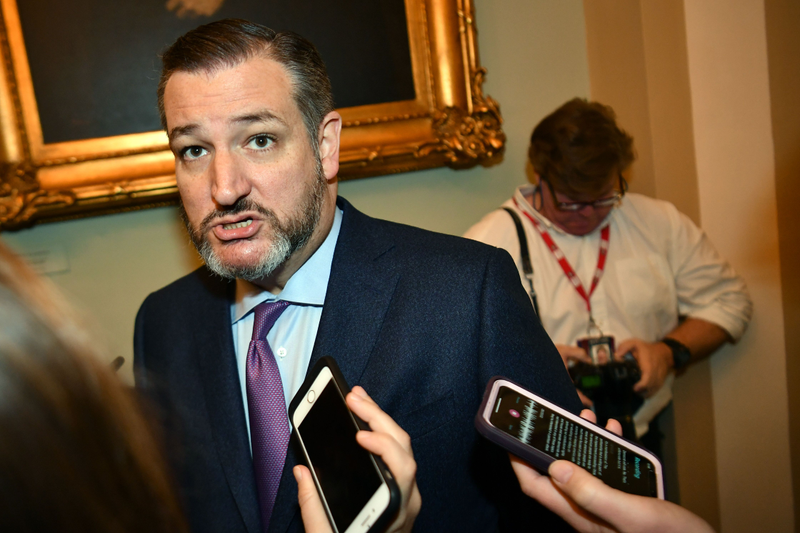 Illustration for article titled Your Least Favorite Senators Wore Some Ugly Fashions on the Impeachment Catwalk